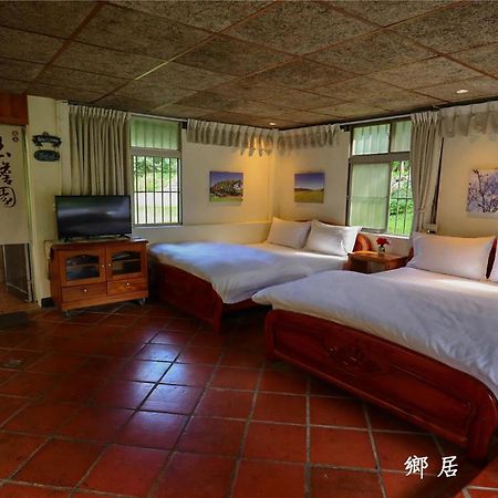 玉蟾園民宿 寵物友善 Yuchanyuan B&B Chishang Buitenkant foto
